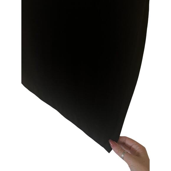 Universal Standard Women's Black V-Neck Diagonal Cut Hem T-Shirt - Sz 3XS (00-0) - Picture 5 of 9